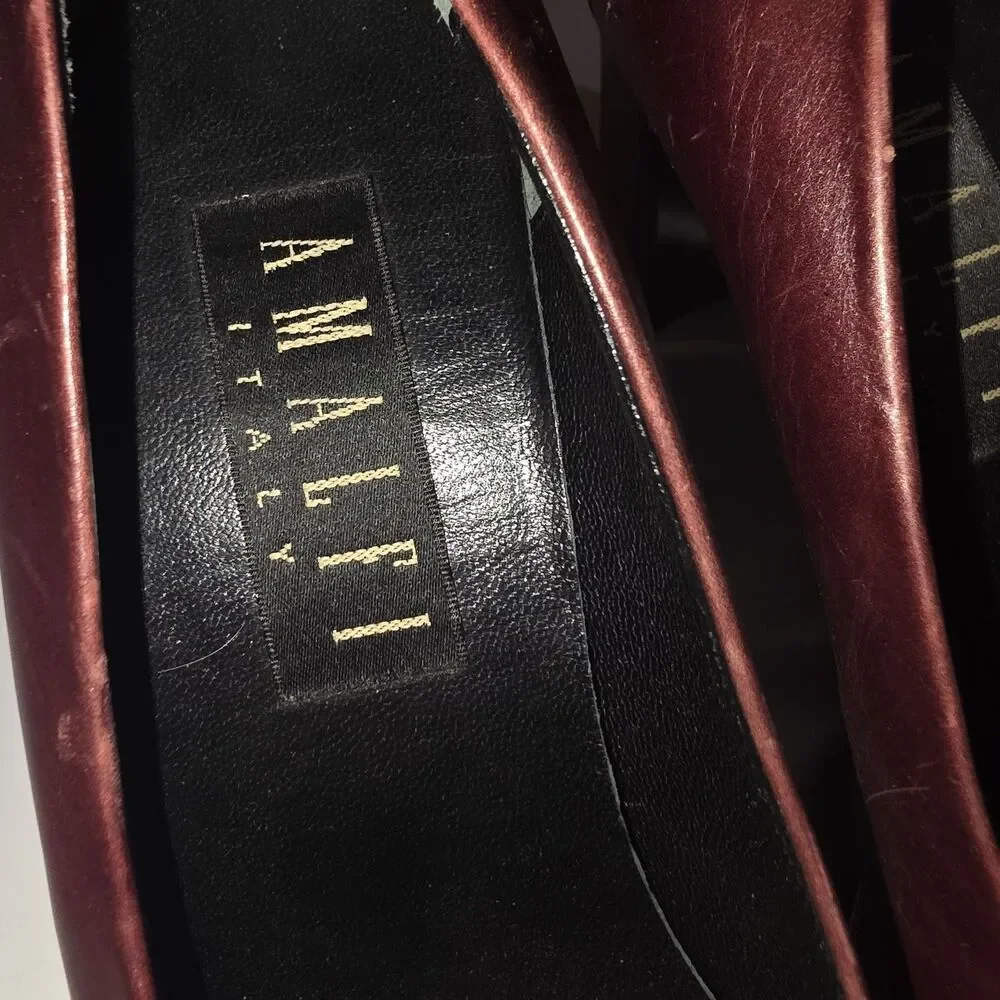 AMALFI ITALIAN Sz 9 Maroon Leather Vintage Distressed Slip On Pump Heels Italy